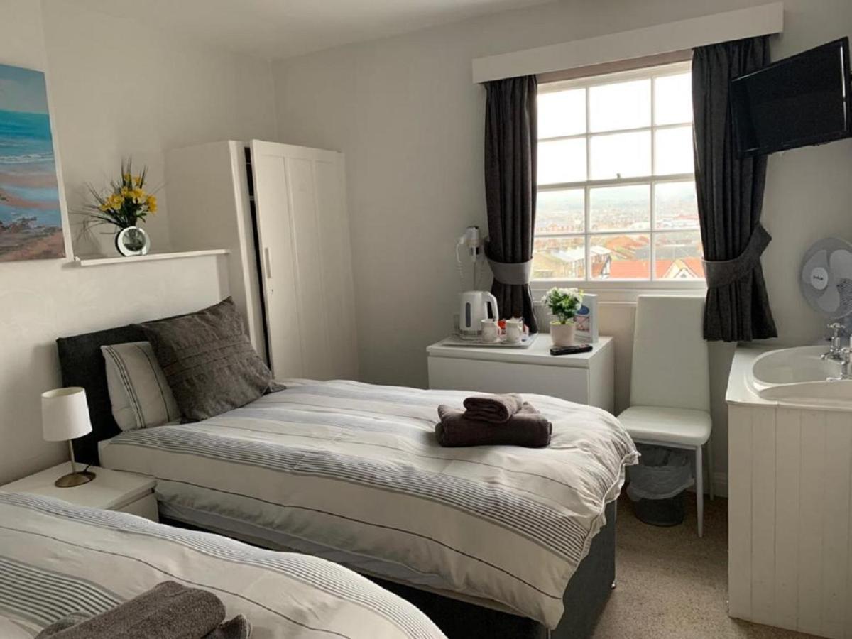 The Thoresby Scarborough Chambre photo