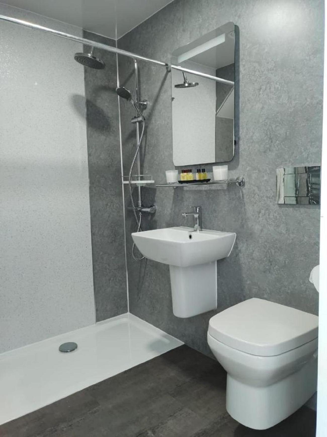 The Thoresby Scarborough Chambre photo